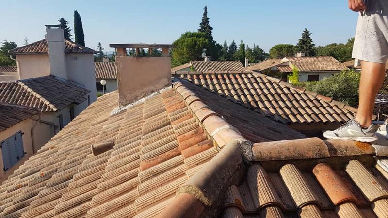 Réparation de toiture arrachée par le vent Bouches du Rhone