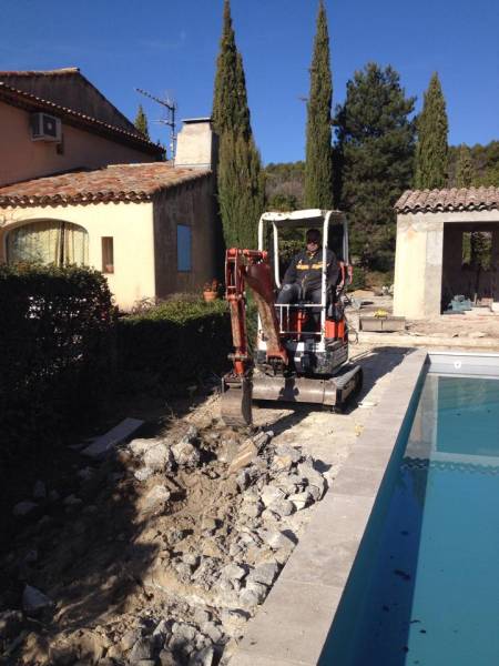 Entreprise pour rénover un pool house en Provence proche de Mimet