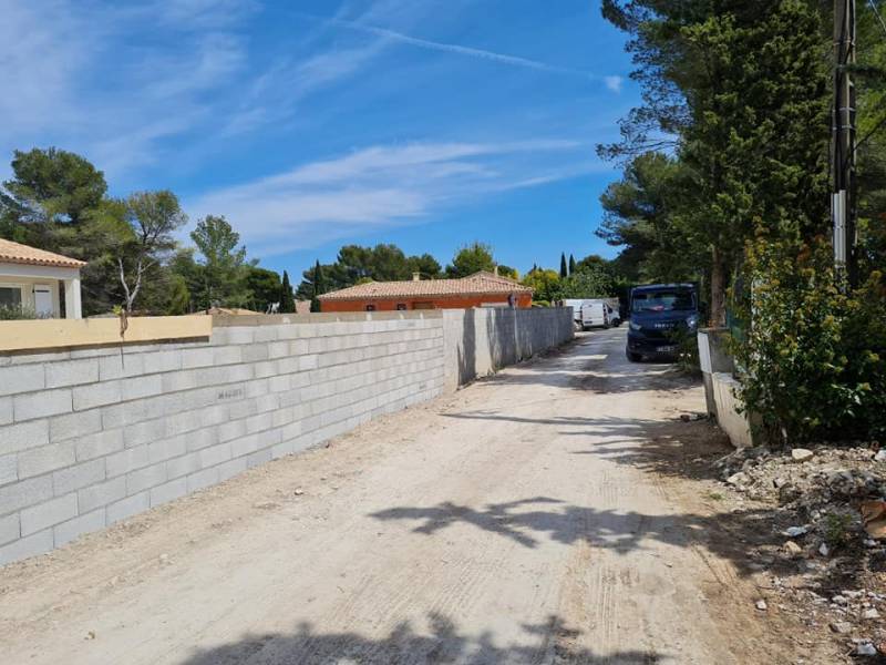 Réalisation d'un mur de clôture proche d'Aix-en-Provence