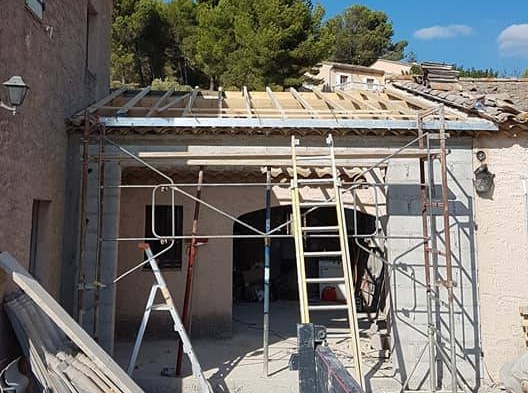 La création d'une extension en Pays d'Aix avec des professionnels qualifiés.