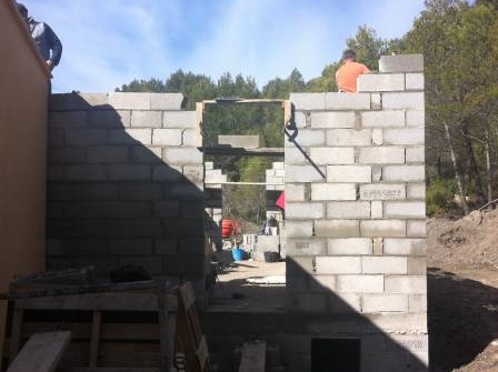Extension de maison à Saint-Marc Jaumegarde par des artisans français qualifiés.