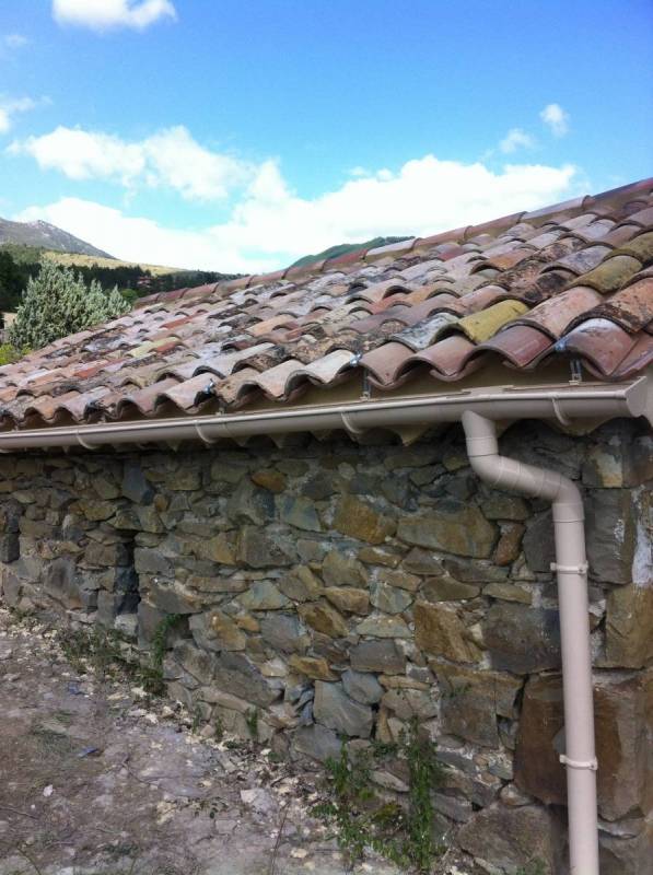 Préparation pour la pose de gouttières